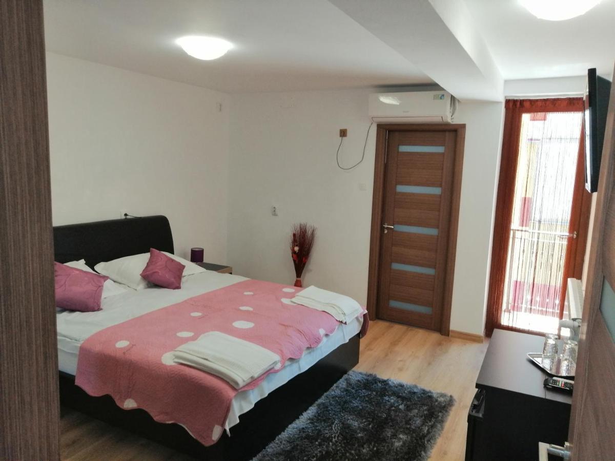 Casa Gabi'S Hotel Orşova Eksteriør billede