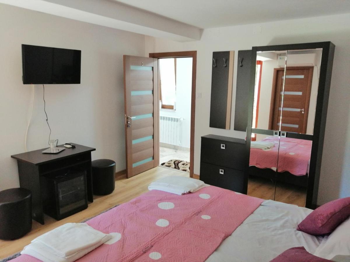 Casa Gabi'S Hotel Orşova Eksteriør billede